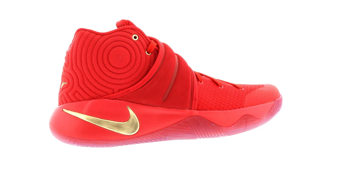 Vue 25 de Nike Kyrie 2 Gold Medal