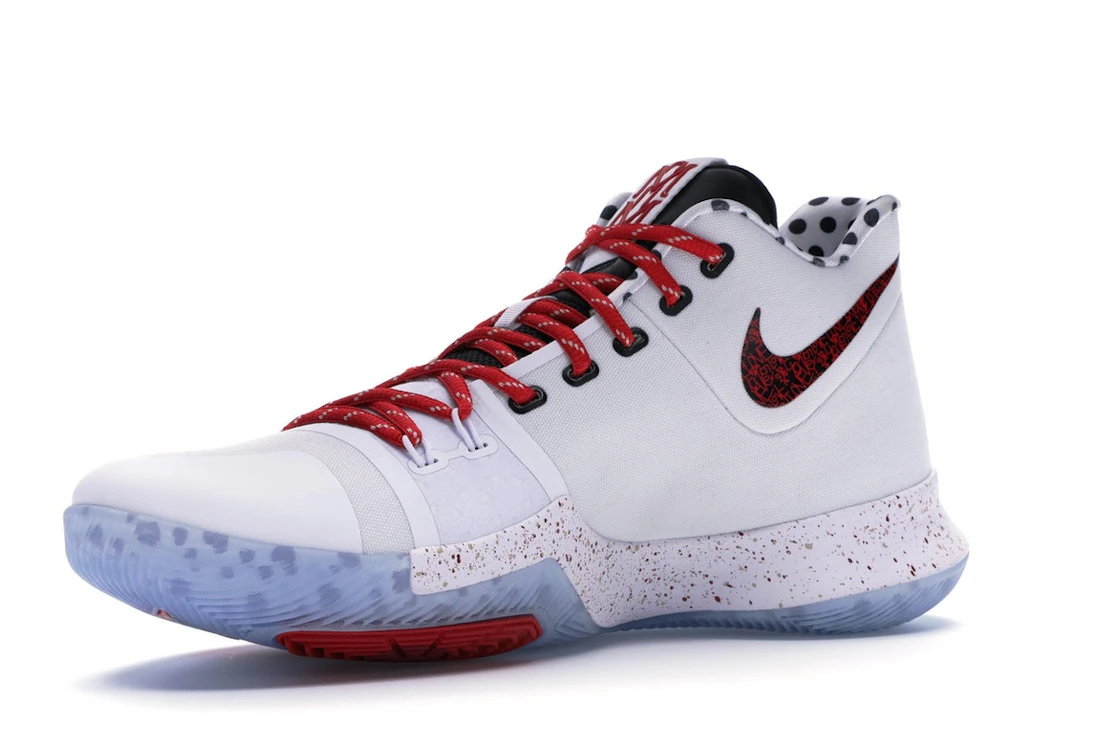 Vue 16 de Nike Kyrie 3 Sneaker Room Mom (Red)