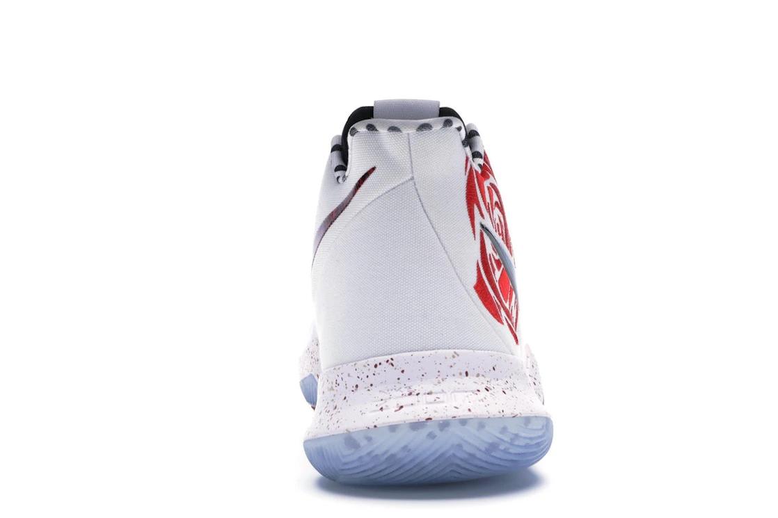 Vue 28 de Nike Kyrie 3 Sneaker Room Mom (Red)