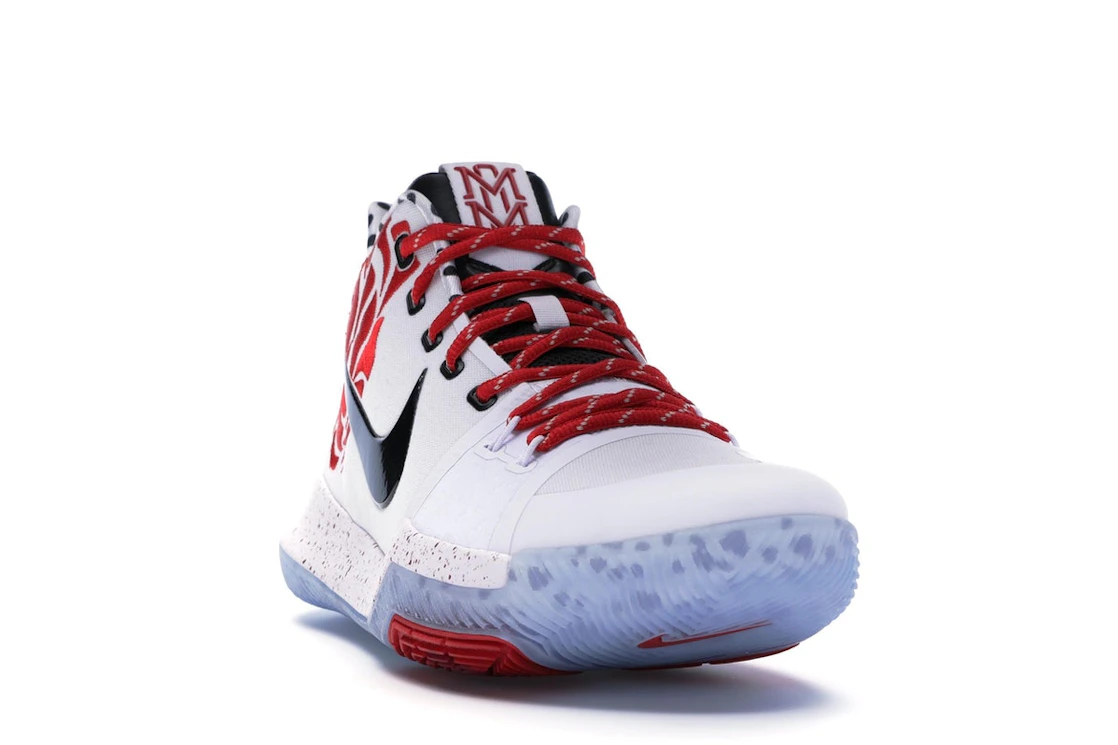 Vue 8 de Nike Kyrie 3 Sneaker Room Mom (Red)