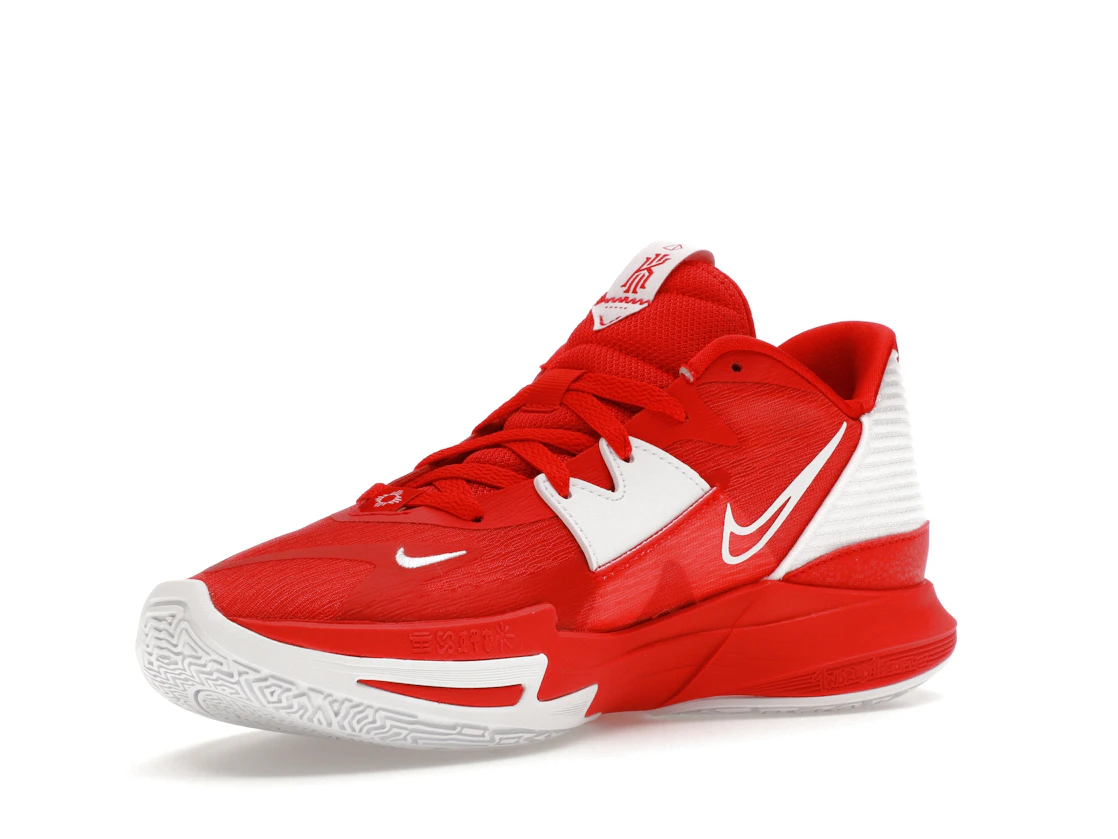 Vue 15 de Nike Kyrie 5 Low TB University Red
