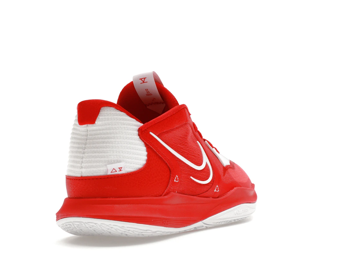 Vue 31 de Nike Kyrie 5 Low TB University Red