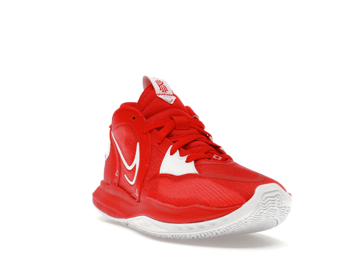 Vue 7 de Nike Kyrie 5 Low TB University Red
