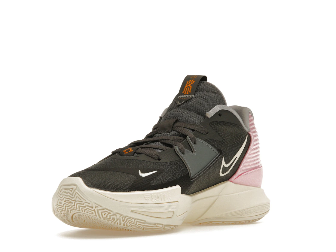 Vue 14 de Nike Kyrie 5 Preservation