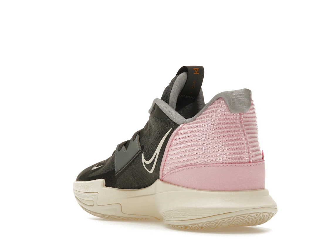 Vue 25 de Nike Kyrie 5 Preservation