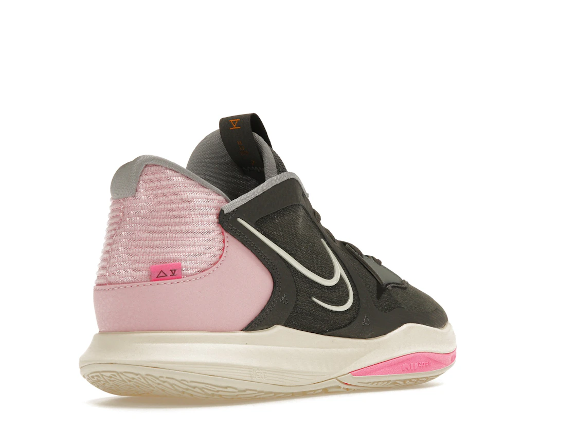 Vue 32 de Nike Kyrie 5 Preservation