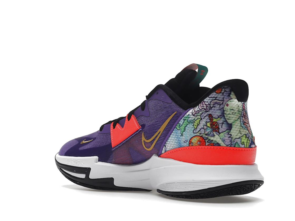 Vue 24 de Nike Kyrie 5 Jewell Loyd Mural