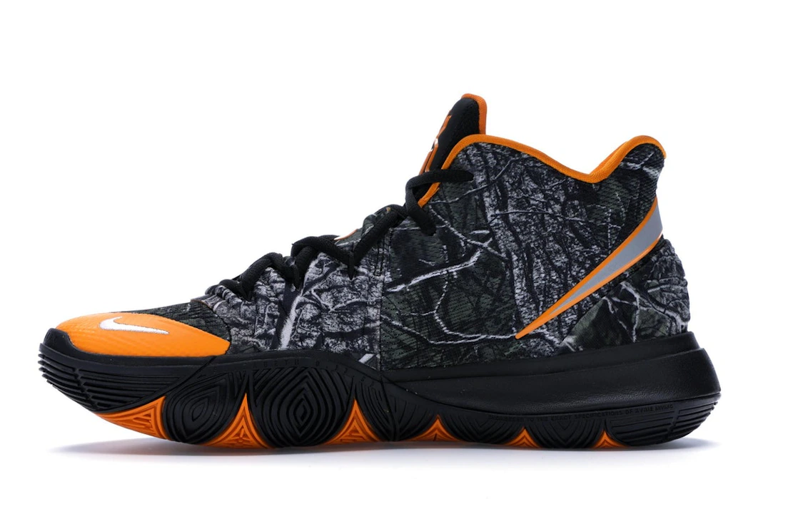 Vue 19 de Nike Kyrie 5 Taco PE