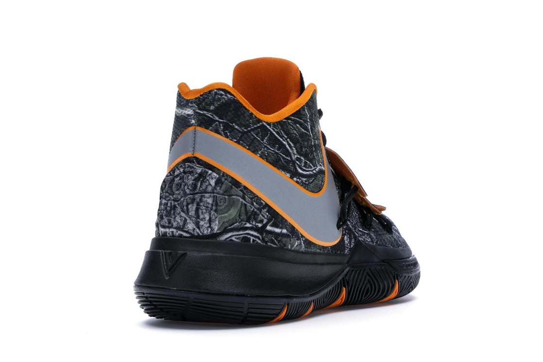 Vue 31 de Nike Kyrie 5 Taco PE