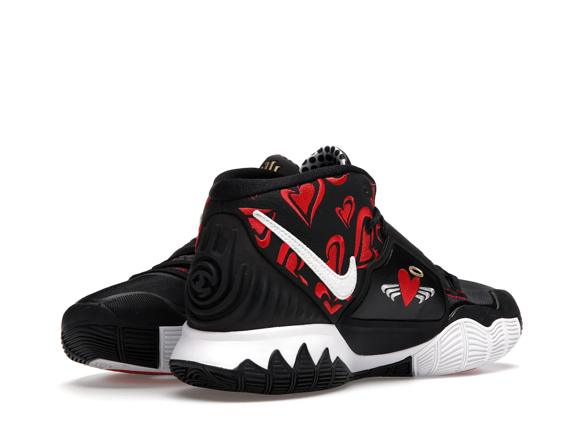 Vue 14 de Nike Kyrie 6 Sneaker Room Mom Black