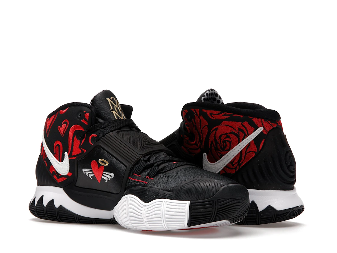 Vue 23 de Nike Kyrie 6 Sneaker Room Mom Black