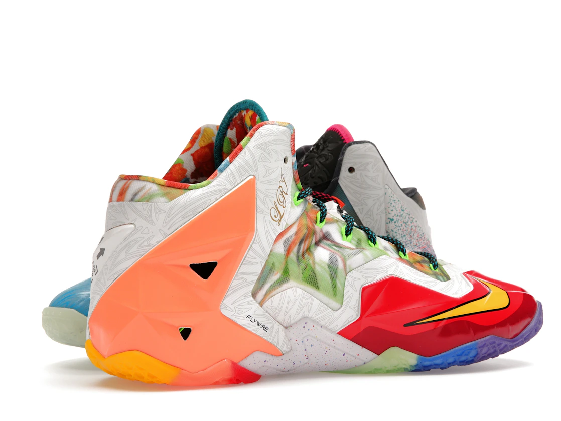 Vue 16 de Nike LeBron 11 What the LeBron