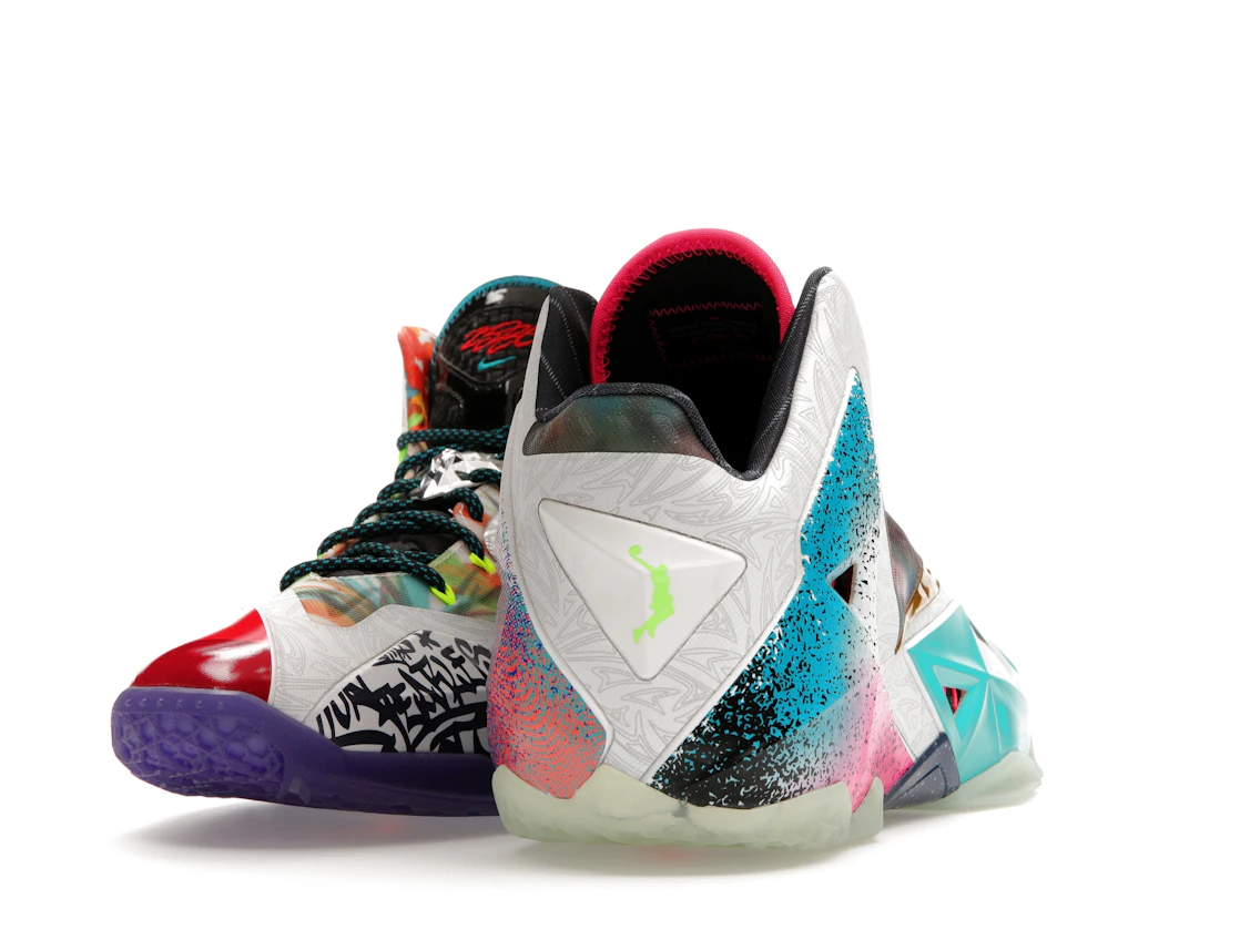 Vue 30 de Nike LeBron 11 What the LeBron