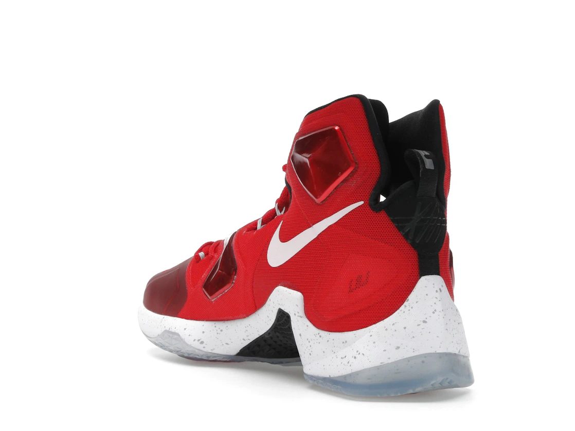 Vue 25 de Nike LeBron 13 Away