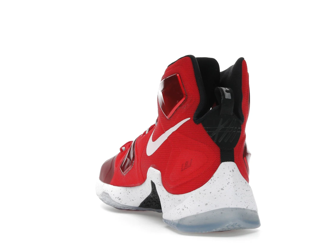 Vue 26 de Nike LeBron 13 Away