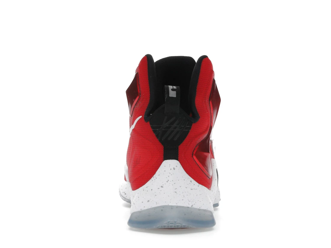 Vue 28 de Nike LeBron 13 Away
