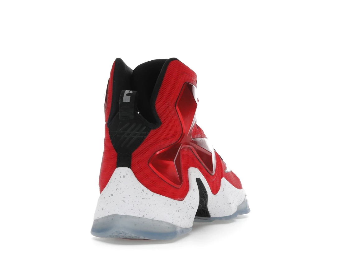 Vue 30 de Nike LeBron 13 Away