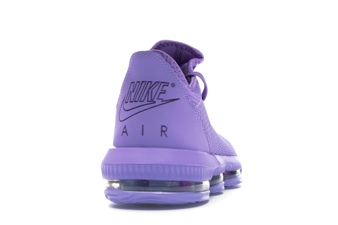 Vue 29 de Nike LeBron 16 Low Atomic Violet