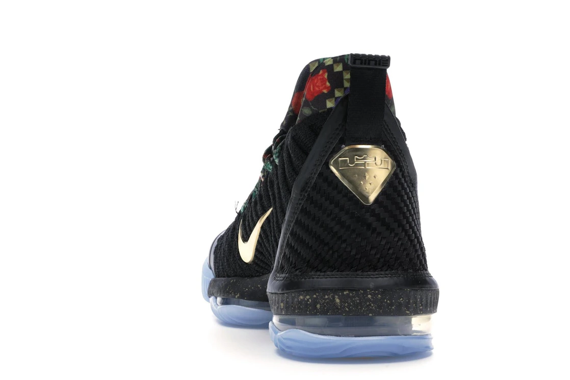 Vue 27 de Nike LeBron 16 Watch the Throne