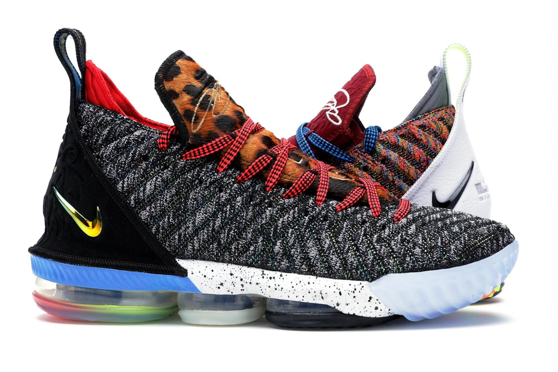 Vue 2 de Nike LeBron 16 What The 1 Thru 5