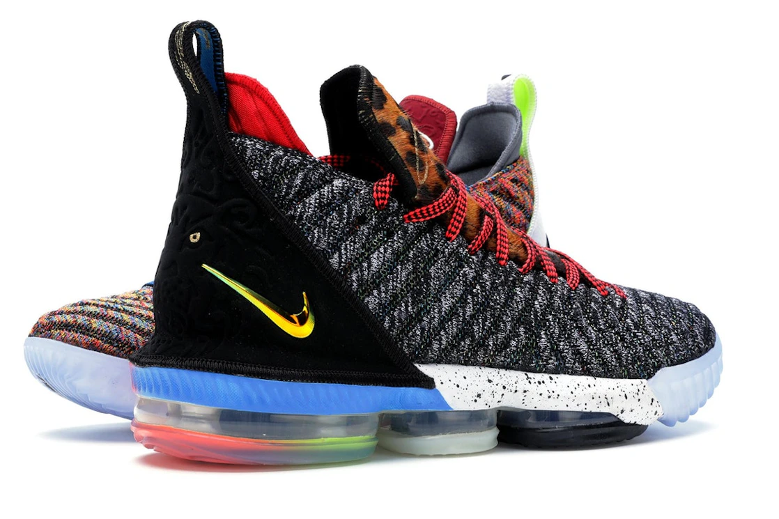 Vue 34 de Nike LeBron 16 What The 1 Thru 5