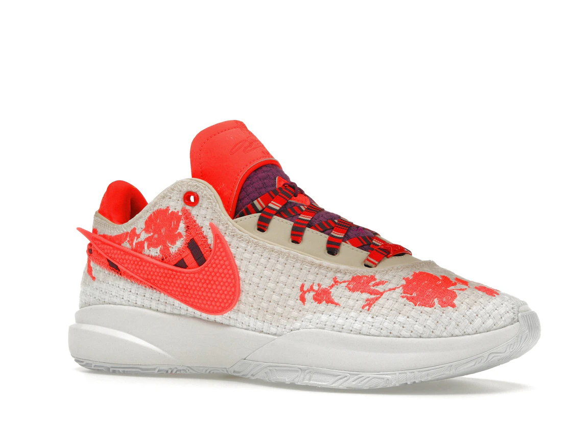 Vue 4 de Nike LeBron 20 PRM Mimi Plange Ceremony