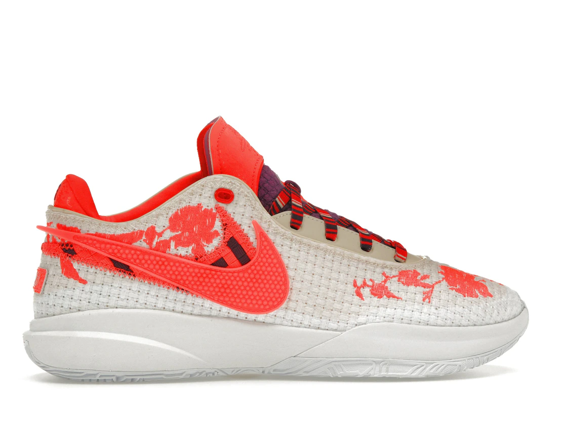 Vue 36 de Nike LeBron 20 PRM Mimi Plange Ceremony