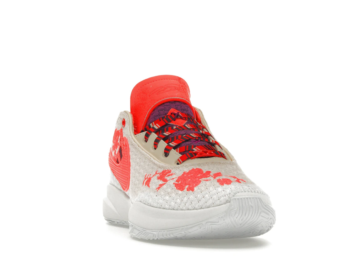 Vue 8 de Nike LeBron 20 PRM Mimi Plange Ceremony