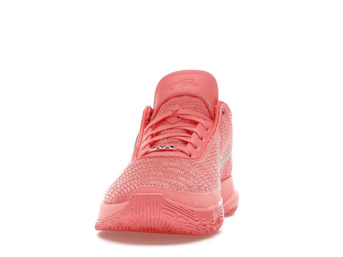 Vue 11 de Nike LeBron 20 Pink Diamond