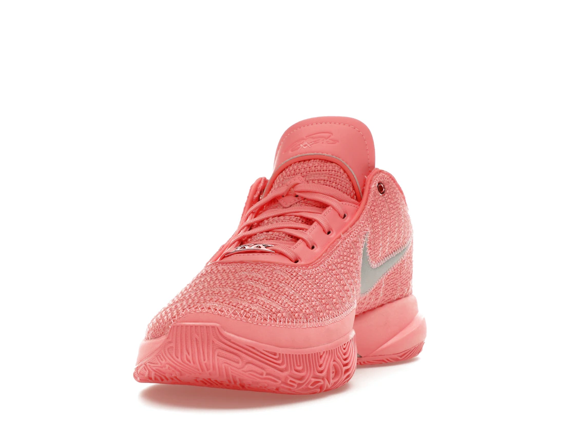 Vue 12 de Nike LeBron 20 Pink Diamond