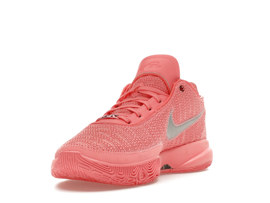 Vue 13 de Nike LeBron 20 Pink Diamond