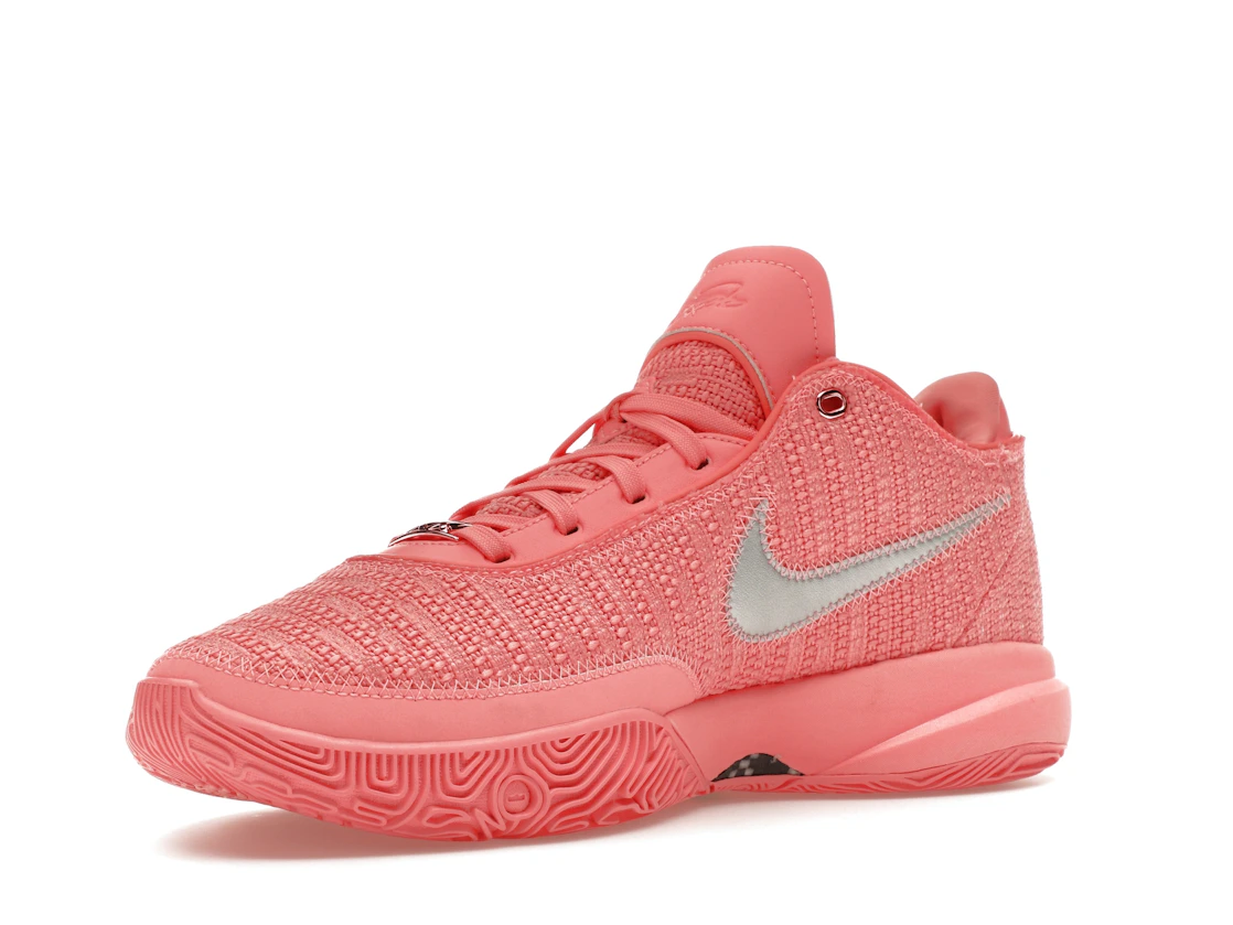 Vue 15 de Nike LeBron 20 Pink Diamond