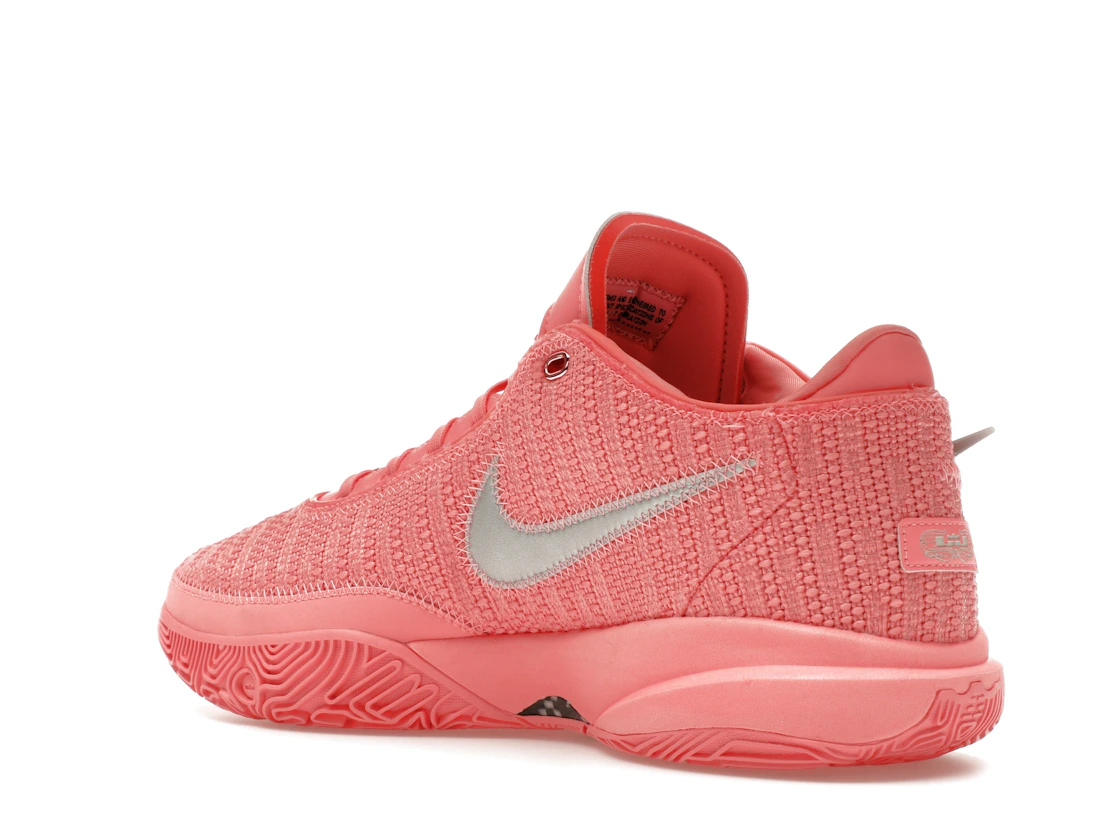 Vue 23 de Nike LeBron 20 Pink Diamond
