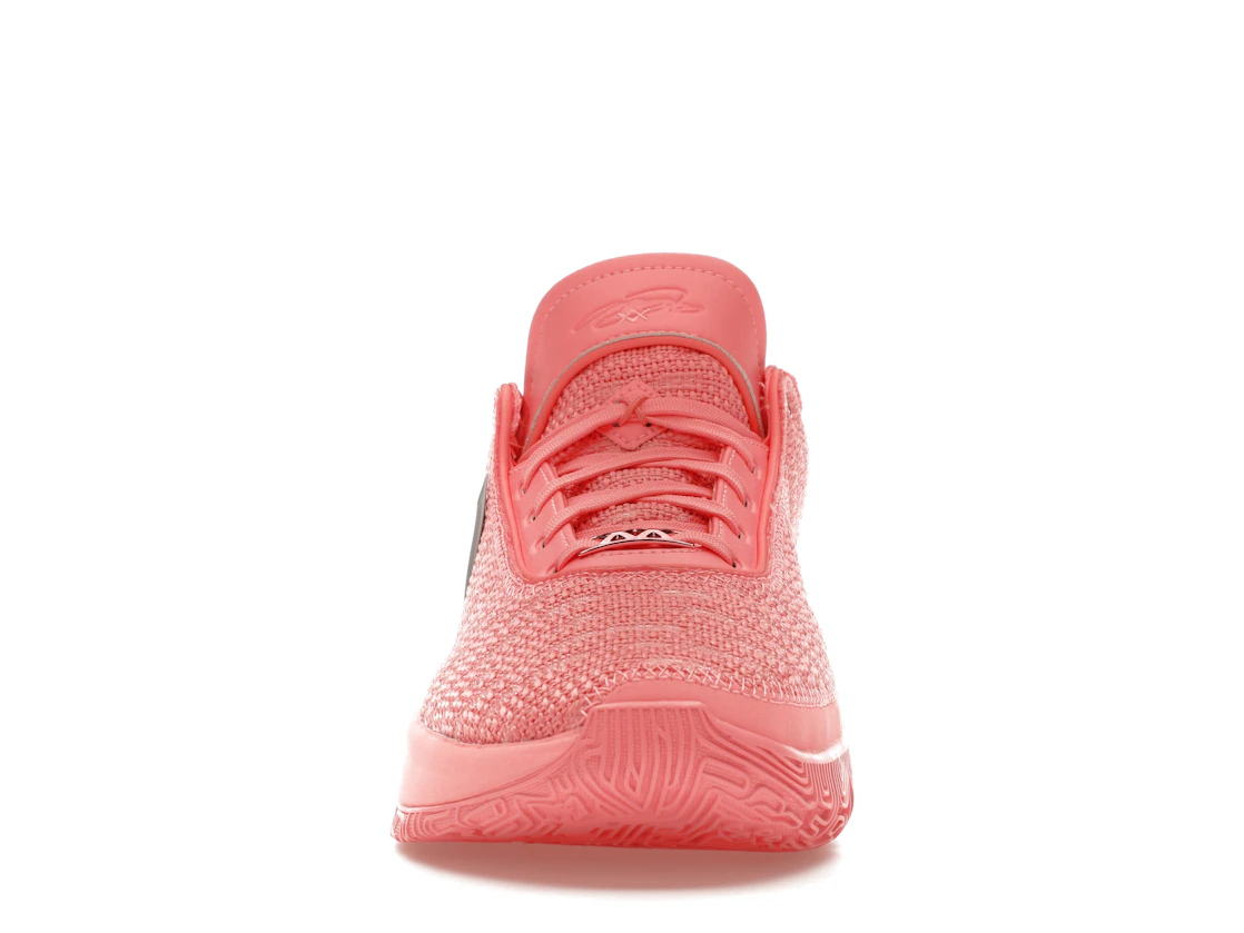 Vue 10 de Nike LeBron 20 Pink Diamond