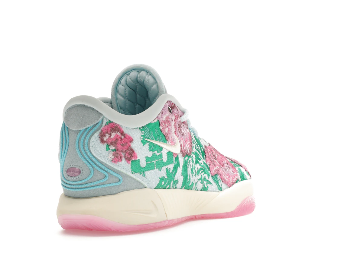 Vue 31 de Nike LeBron 21 PRM Pearl of Z (Translucent Outsole)