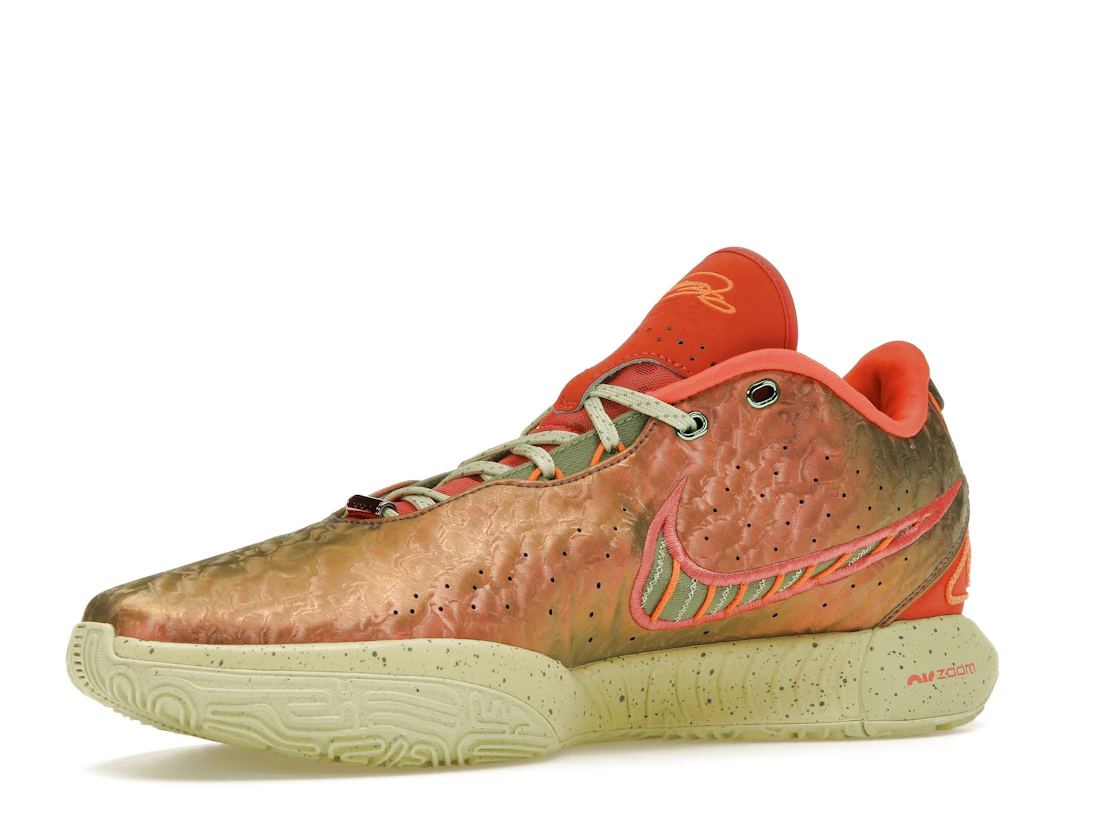 Vue 16 de Nike LeBron 21 Queen Conch