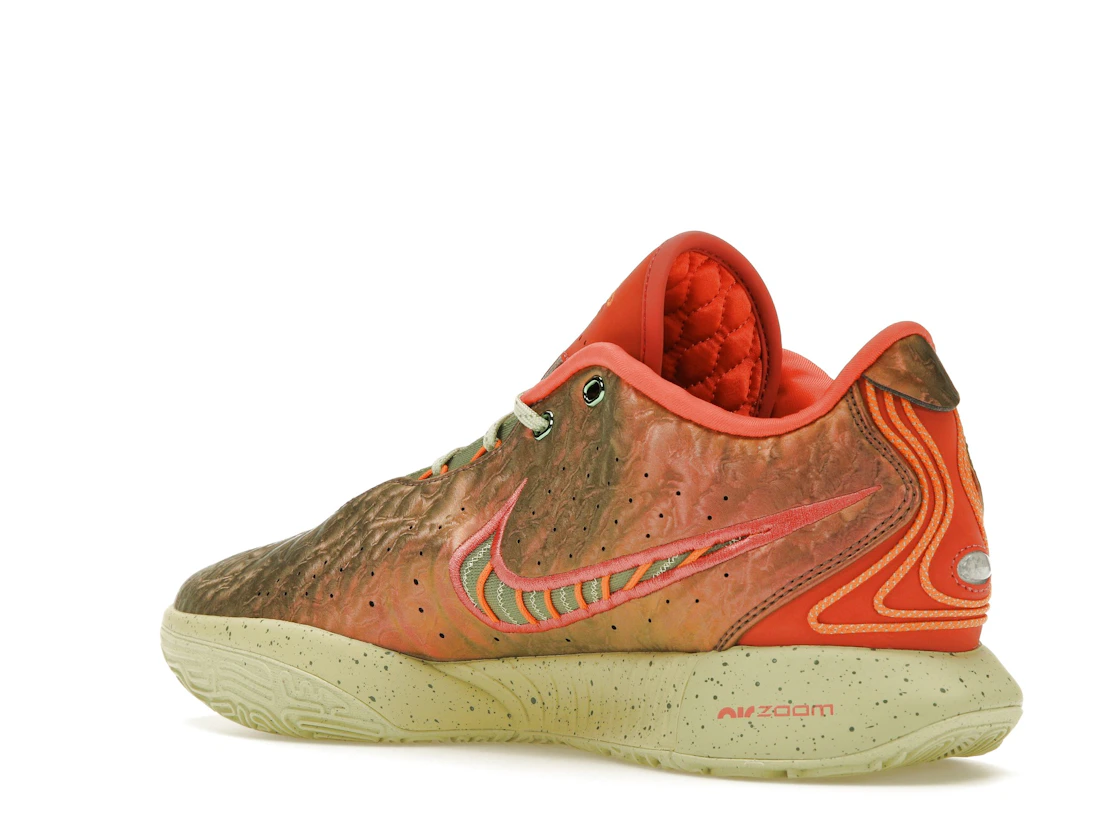 Vue 23 de Nike LeBron 21 Queen Conch