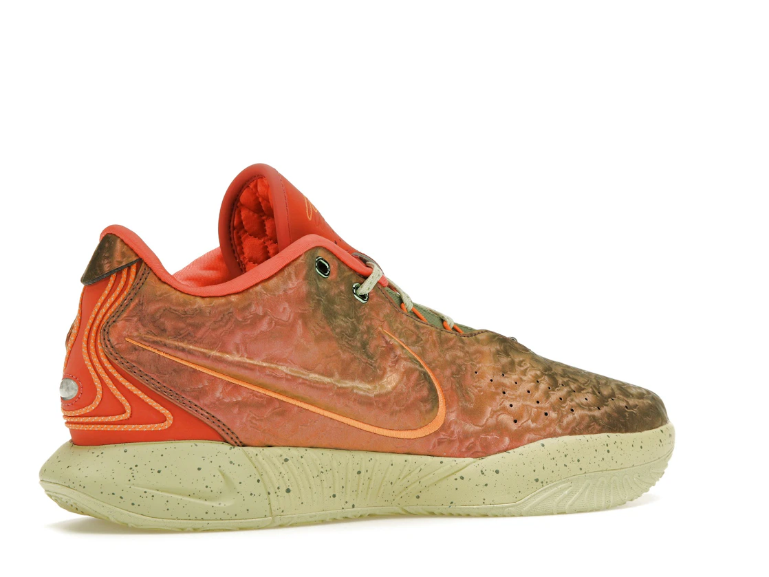 Vue 34 de Nike LeBron 21 Queen Conch