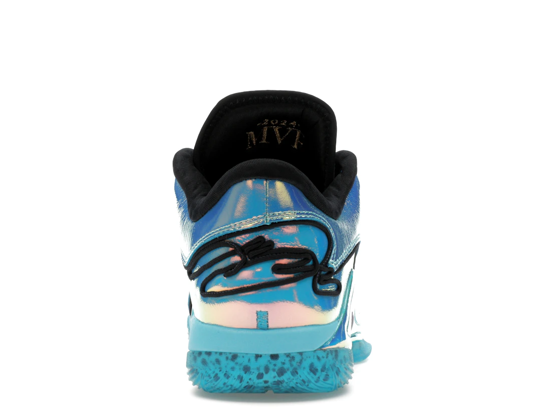 Vue 28 de Nike LeBron 22 Immortalized Pack Blue Fury