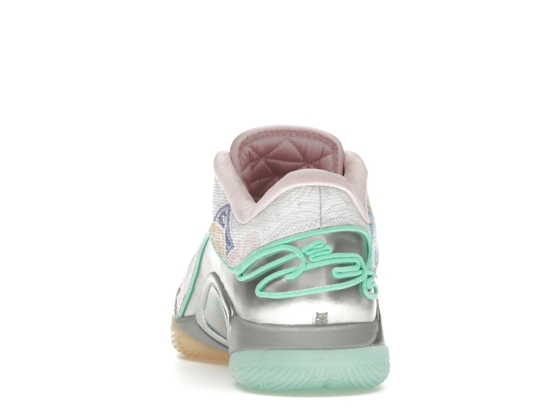 Vue 27 de Nike LeBron 22 Monopoly (Translucent Outsole)