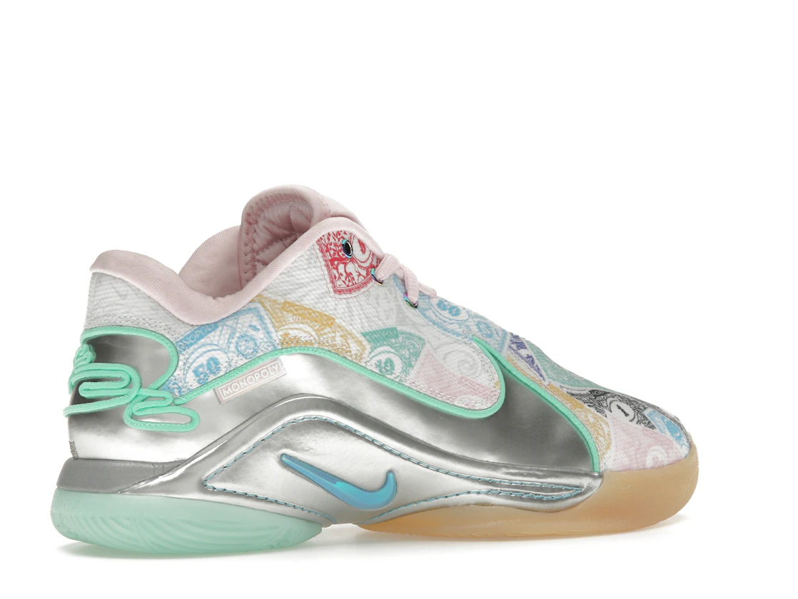 Vue 34 de Nike LeBron 22 Monopoly (Translucent Outsole)