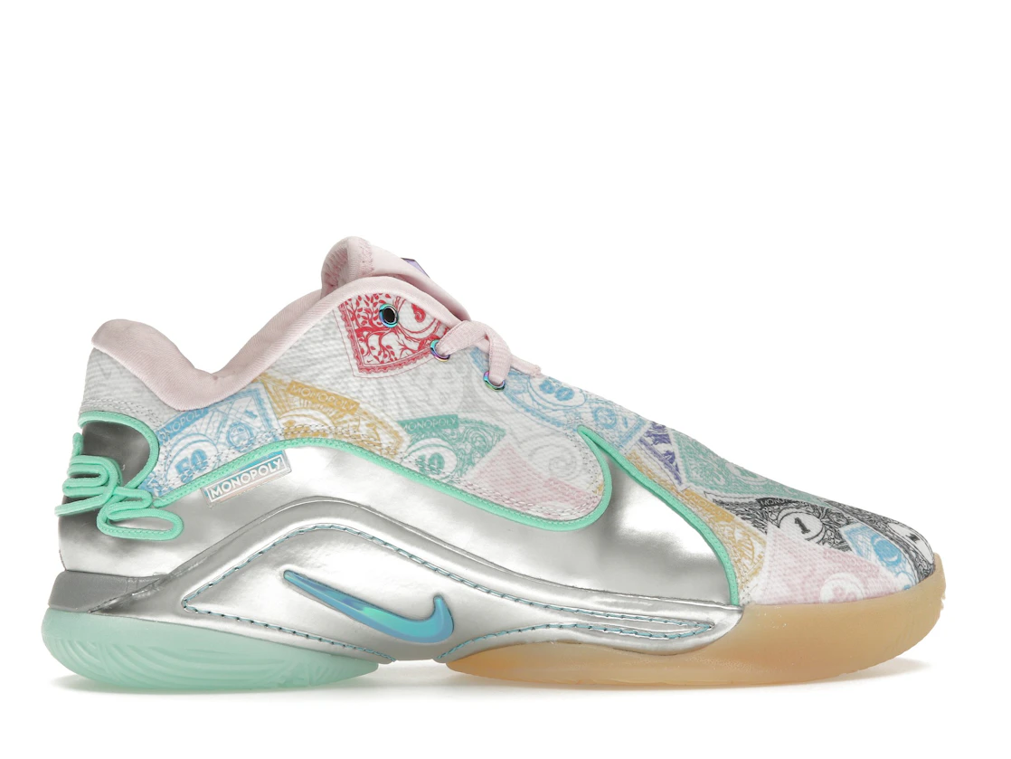 Vue 36 de Nike LeBron 22 Monopoly (Translucent Outsole)