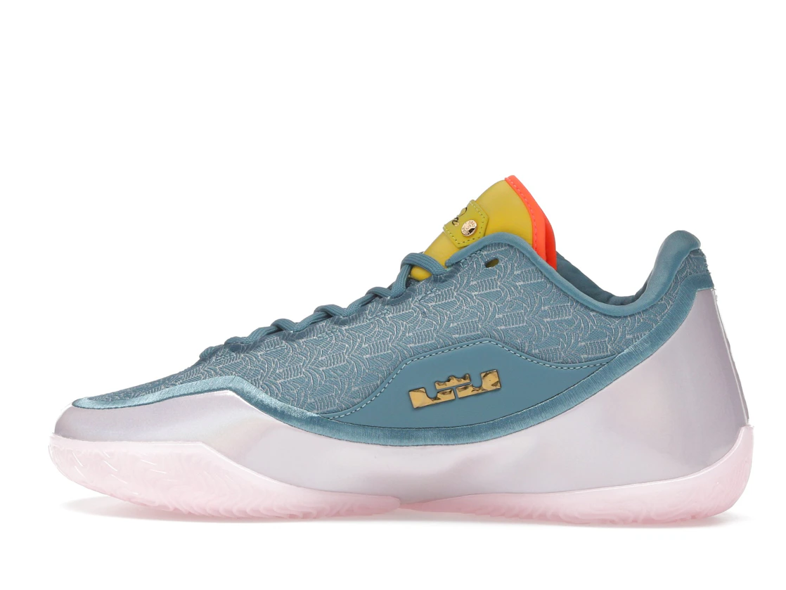 Vue 20 de Nike LeBron 23 Miami Twice (Translucent Outsole)