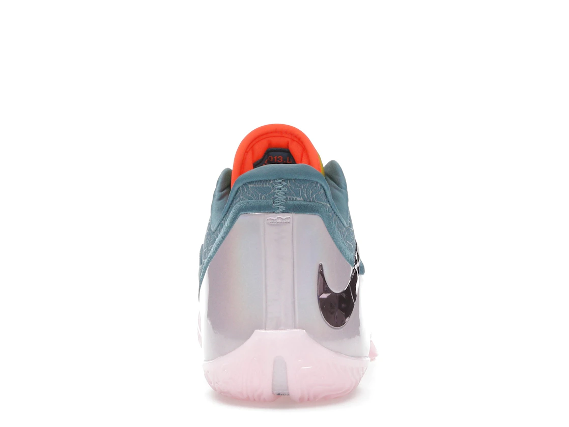 Vue 28 de Nike LeBron 23 Miami Twice (Translucent Outsole)
