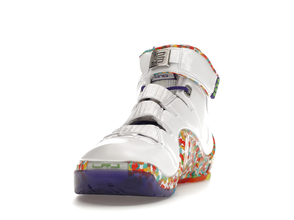 Vue 12 de Nike LeBron 4 Fruity Pebbles (2024)