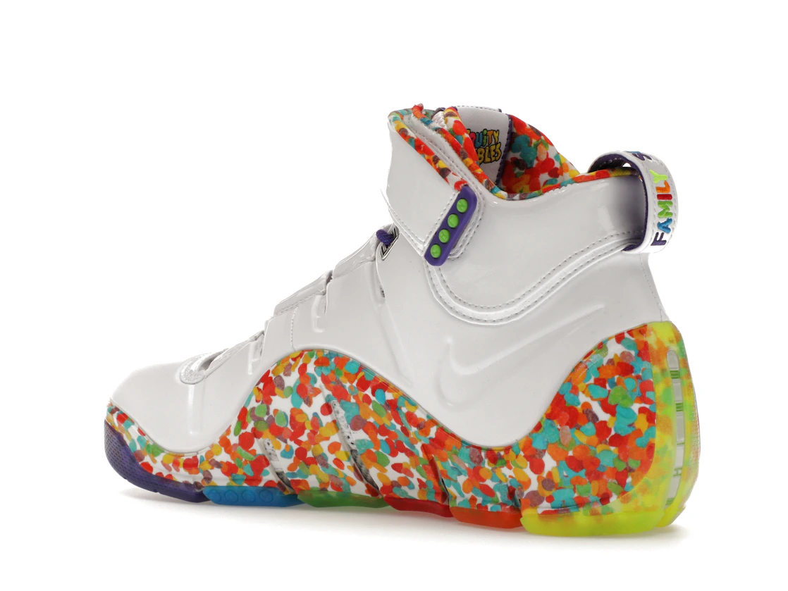 Vue 23 de Nike LeBron 4 Fruity Pebbles (2024)