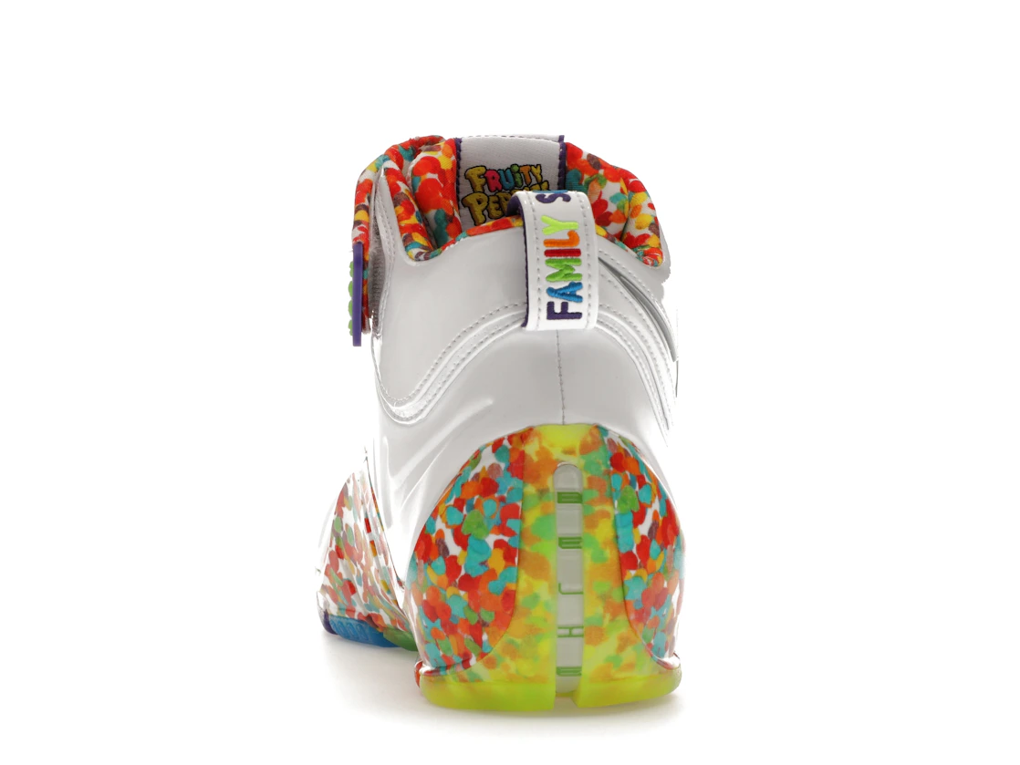Vue 27 de Nike LeBron 4 Fruity Pebbles (2024)