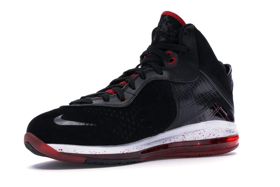 Vue 16 de Nike LeBron 8 Black/White/Red