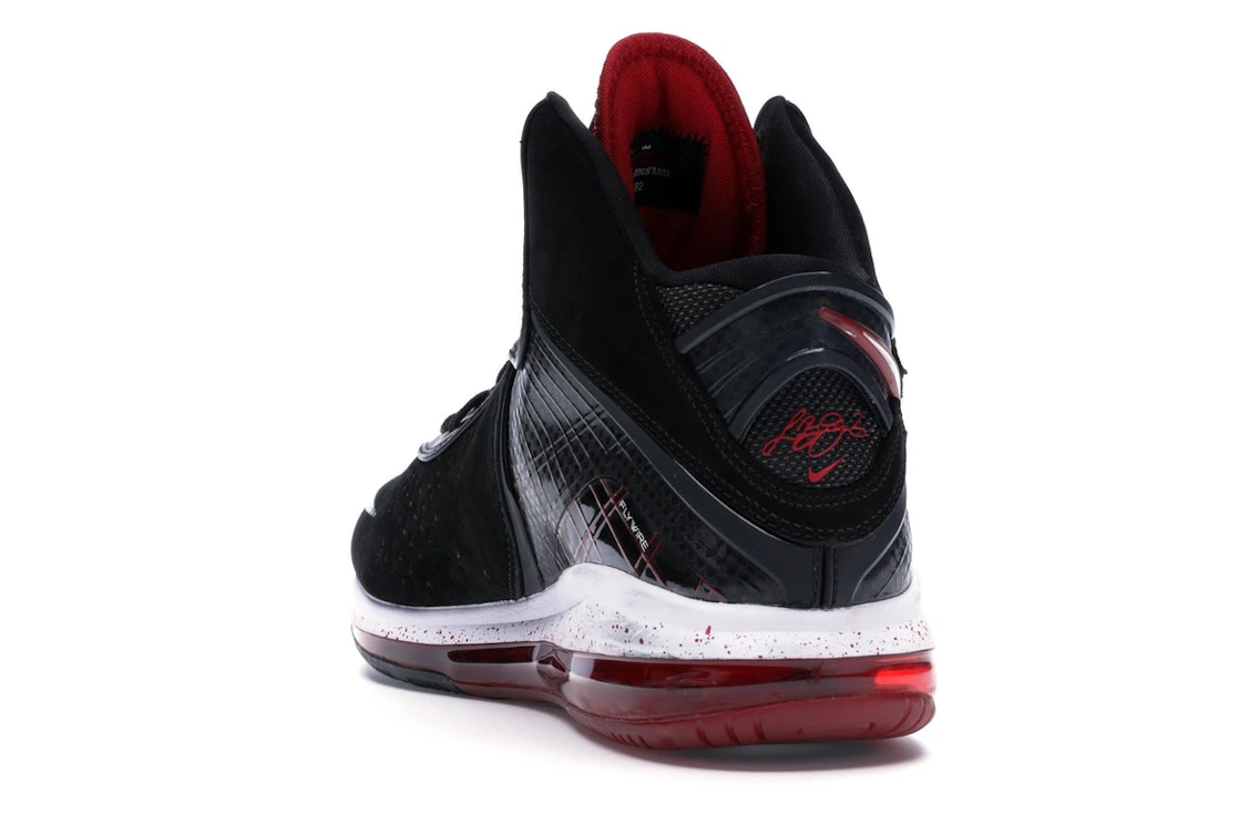 Vue 26 de Nike LeBron 8 Black/White/Red
