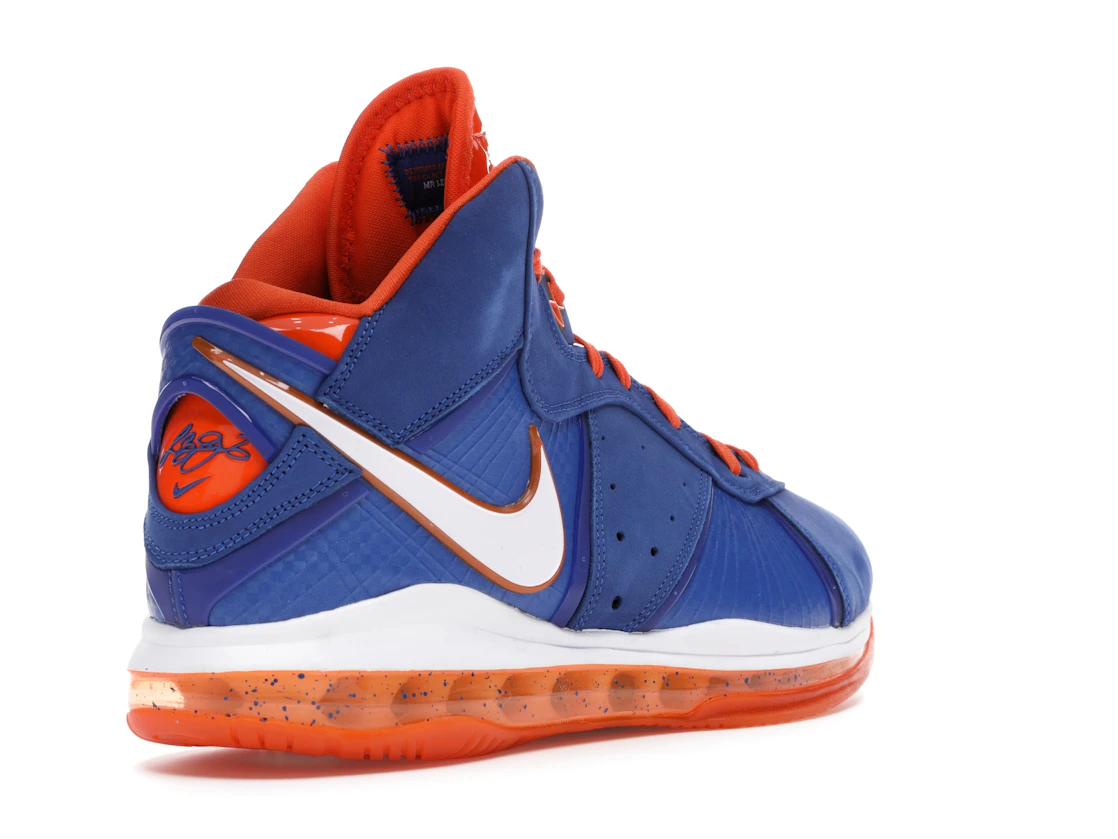 Vue 32 de Nike LeBron 8 Hardwood Classic (2021)